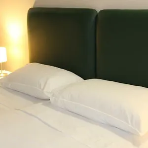 Urban Pop Bed & Breakfast Aeroporto di Catania Fontana Rossa